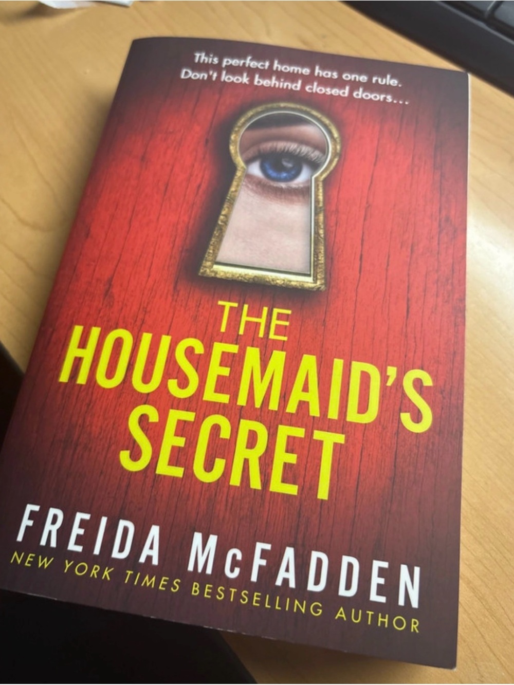 The Housemaid's Secret by - Red Cover